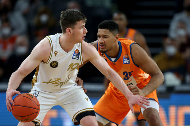 在这里焕发 在这里焕发